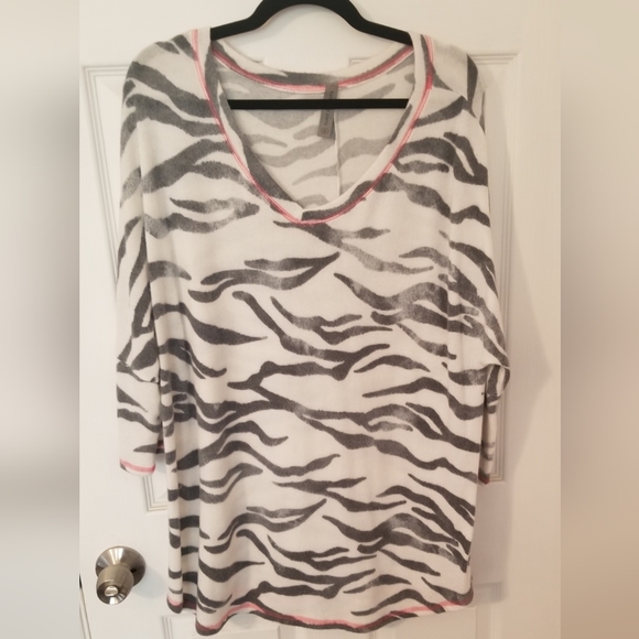 Honeyme Tops - Honeyme Sweatshirt